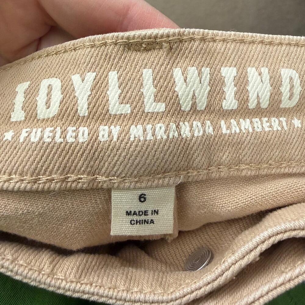 IDYLLWIND Fueled By Miranda Lambert High Risin' Irish Cream Wash Flare Jeans - Picture 9 of 10